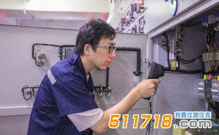 海康微影 H36手持測(cè)溫?zé)嵯駜x.jpg